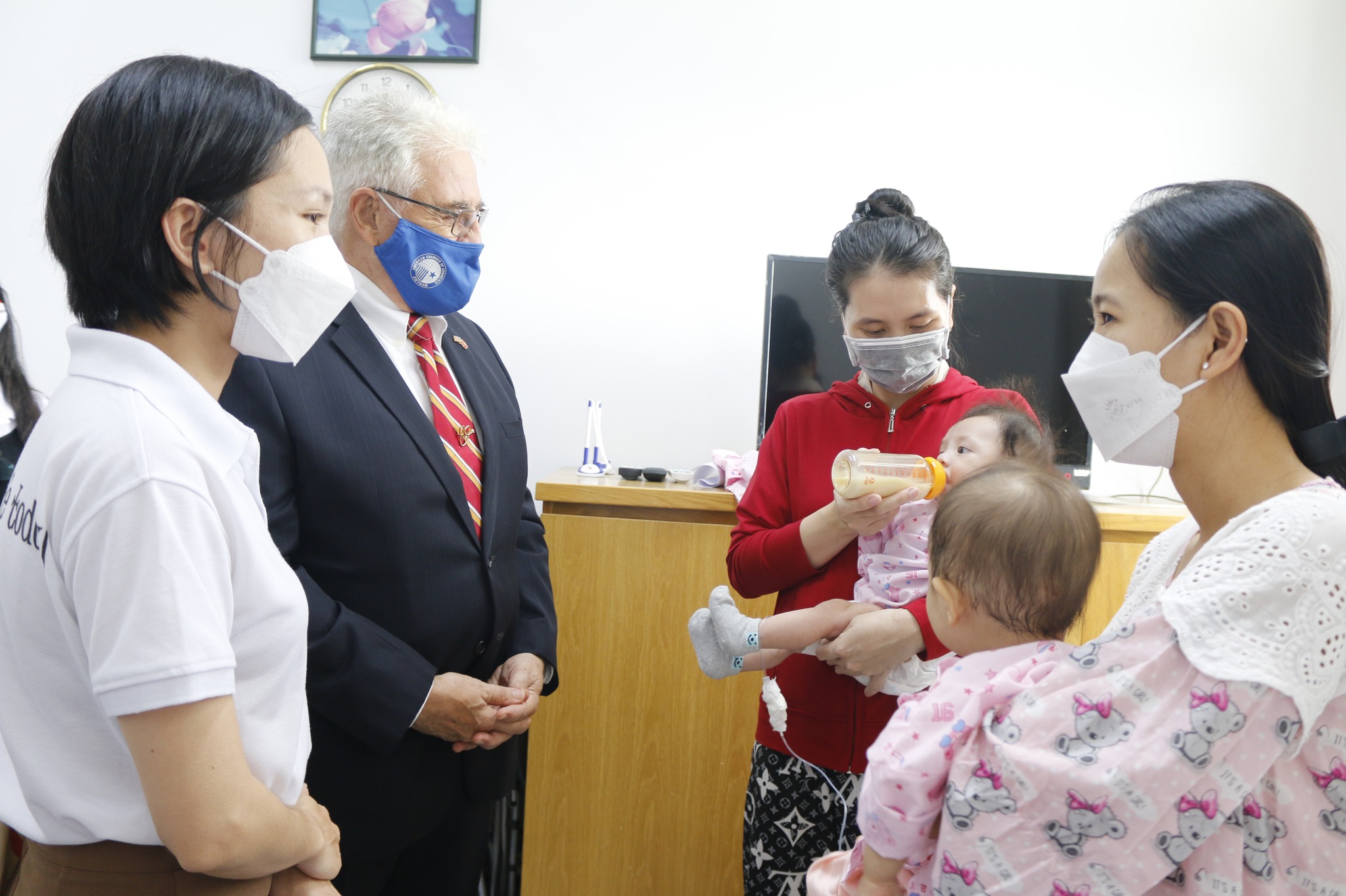 VICTORIAHEALTHCARE VÀ VCF HỖ TRỢ PHẪUTHUẬT TIM TRẺ KHÓ KHĂN