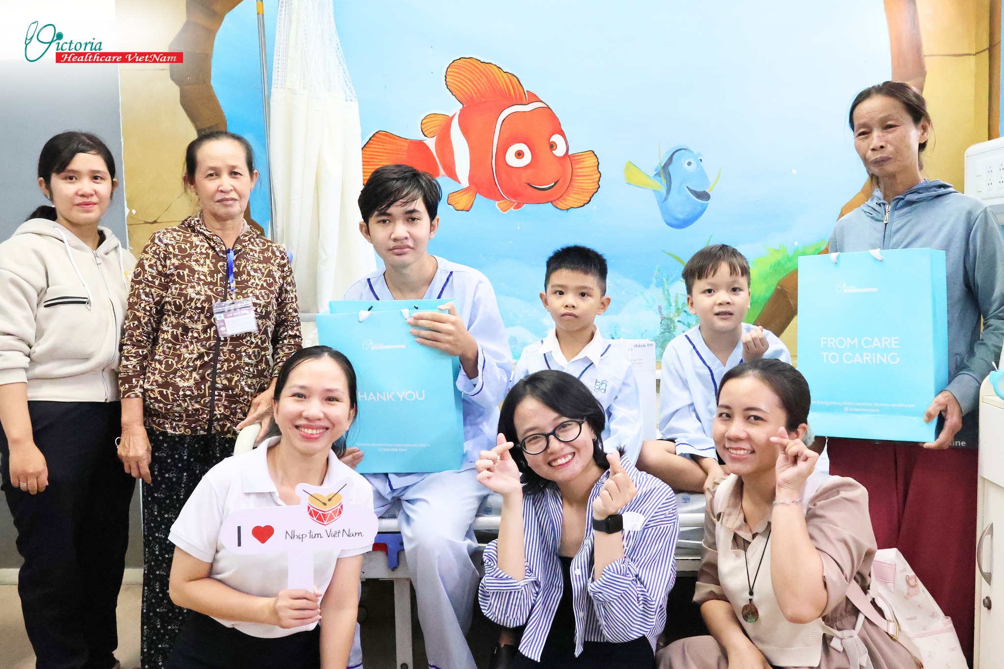 BA TRÁI TIM NHỎ - BA CÂU CHUYỆN VỀ NIỀM TIN VÀ NGHỊ LỰC