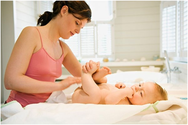 Làm gì khi trẻ bị tiêu chảy3