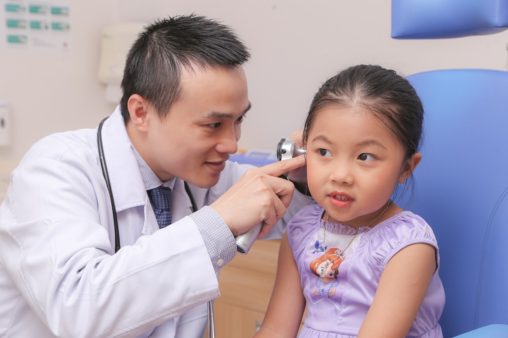HIỂU VỀ VIÊM TAI GIỮA VÀ PHƯƠNG PHÁP “CHỜ” TRONG CHỮA TRỊ VIÊM TAI GIỮA Ở TRẺ